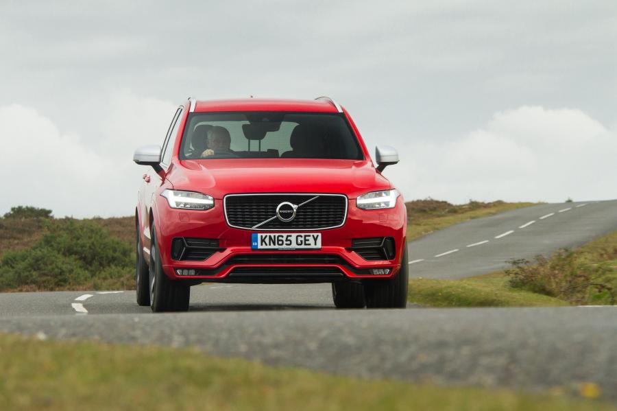  Volvo XC90 D5 R-Design 2015 года  (UK) (фото 16 из 44)